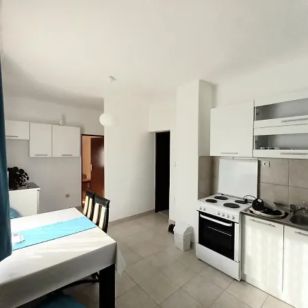 Апартаменты Bonem Studio Apartman Gradiska