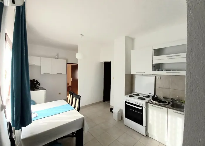 Апартаменты Bonem Studio Apartman Gradiska